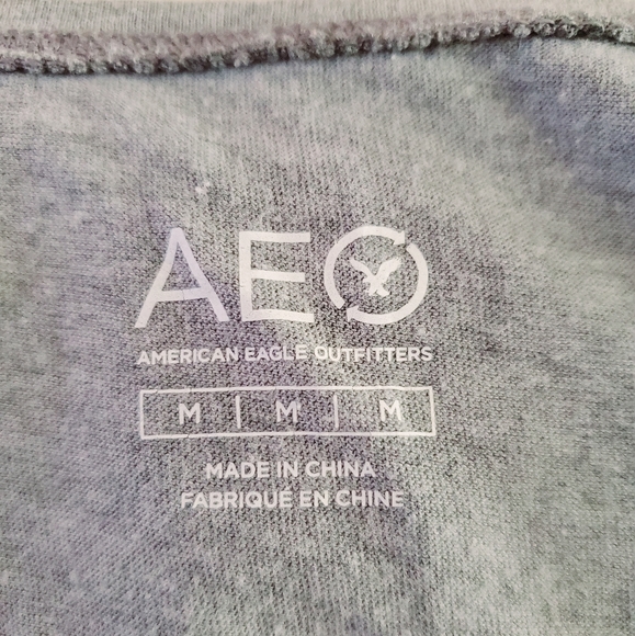 American Eagle Outfitters Shirt. - Picture 6 of 6